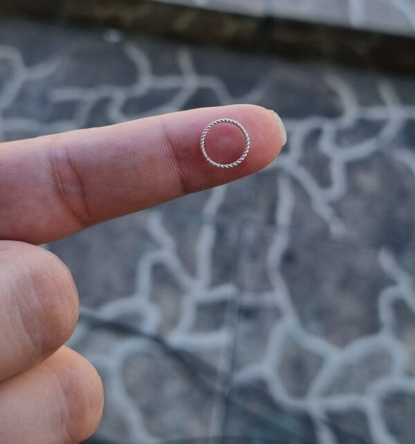 Piercing de Nariz Argola Trabalhada Prata 925 - Imagem 2