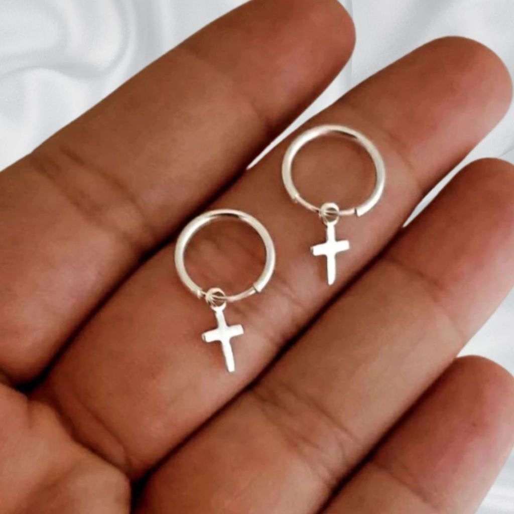 Argolinha Cruz P / M / G - Prata 925 - Imagem 7