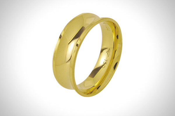 Aliança de Ouro 18k 6,3mm aprox. 4,6 Gr
