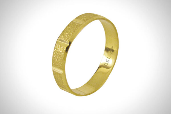 Aliança de Ouro 18k 4,1mm aprox. 2,9 Gr
