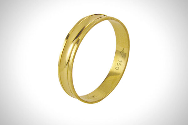 Aliança de Ouro 18k 4,1mm aprox. 1,8 Gr