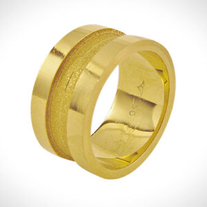 Aliança de Ouro 18k 10,4mm aprox. 12,9 Gr