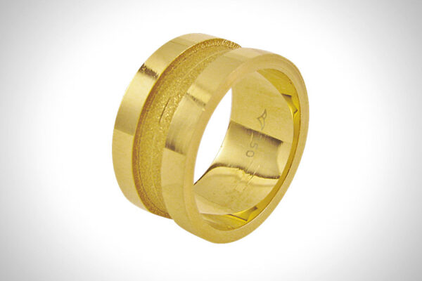 Aliança de Ouro 18k 10,4mm aprox. 12,9 Gr