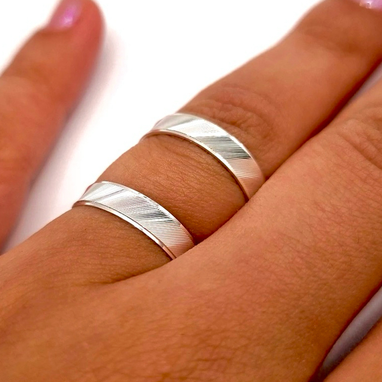 Aliança de Prata 950 4mm 2g 4009 - Imagem 4