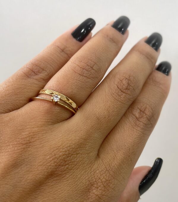 Aliança de Ouro 18k 2,4mm aprox. 0,9 Gr - Imagem 3