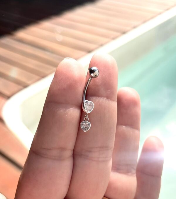 Piercing de Umbigo c/ haste em aço cirúrgico e pedra de zircônia – Prata 925 - Imagem 3