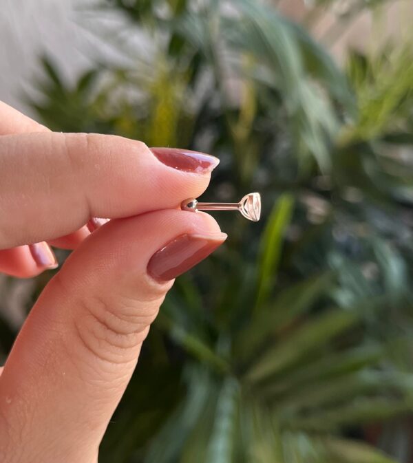 Piercing c/ haste em aço cirúrgico e pedra de zircônia - Prata 925 - Imagem 5