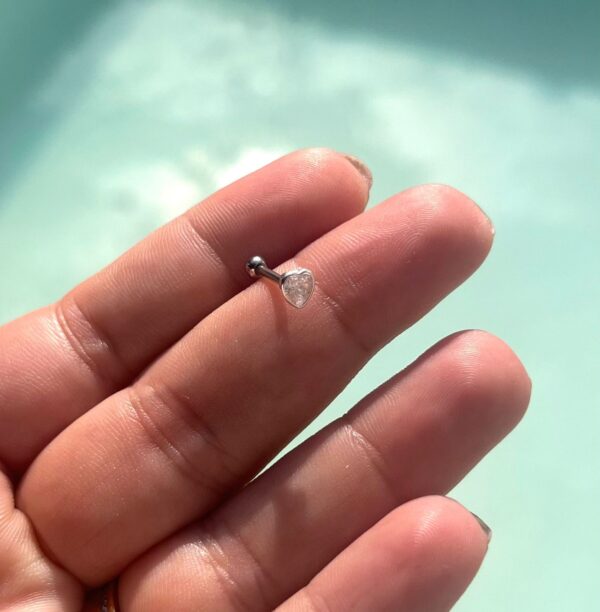 Piercing c/ haste em aço cirúrgico e pedra de zircônia - Prata 925 - Imagem 2