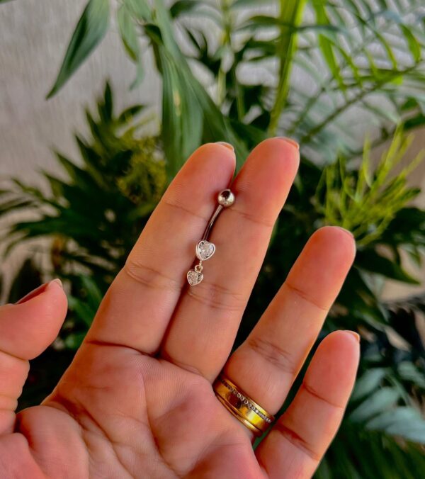 Piercing de Umbigo c/ haste em aço cirúrgico e pedra de zircônia – Prata 925 - Imagem 2