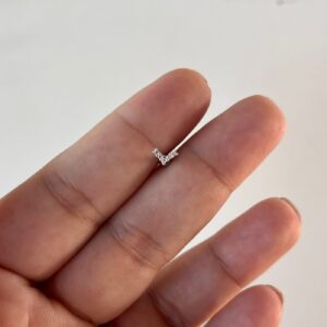 Piercing Tragus em Prata 925 e haste em aço cirúrgico
